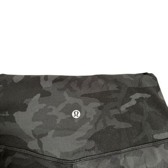 Lululemon Align Crop 21" Incognito Camo Multi Grey Women’s Size 6 - Picture 9 of 12
